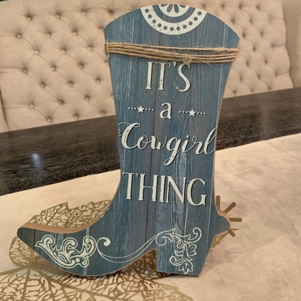 Wooden Cowgirl Boot Decor with spinning spur NWT